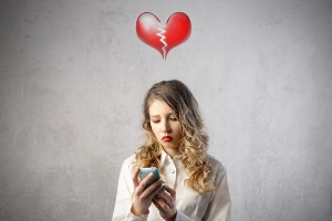 Valentine's Alert: Don't Let Scammers Break Your Heart or Your Bank Account | McAfee Blog