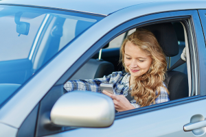 Parent’s Guide: 8 Ways to Help Your Teen Combat Distracted Driving