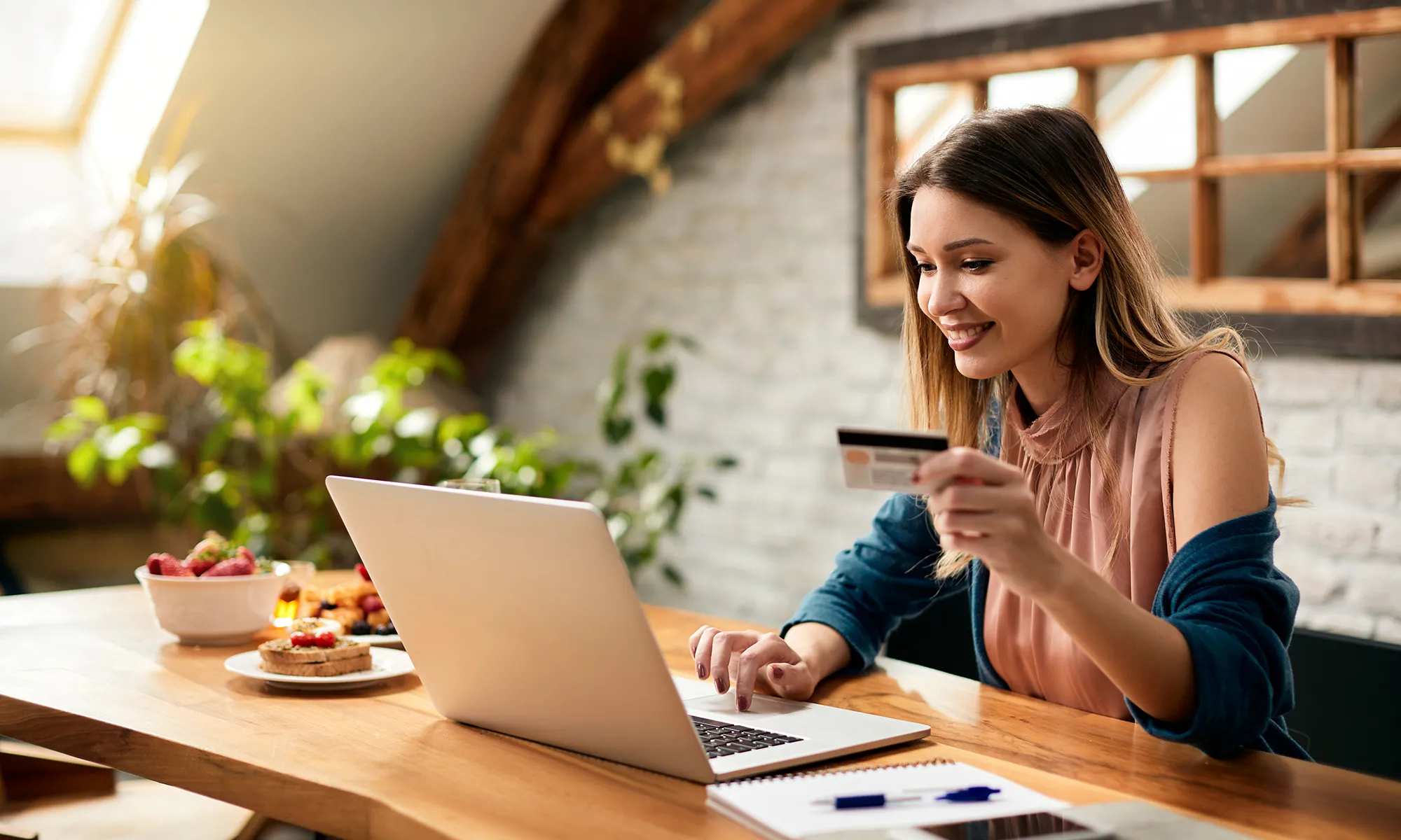 How to Spot and Avoid Credit Card Scams